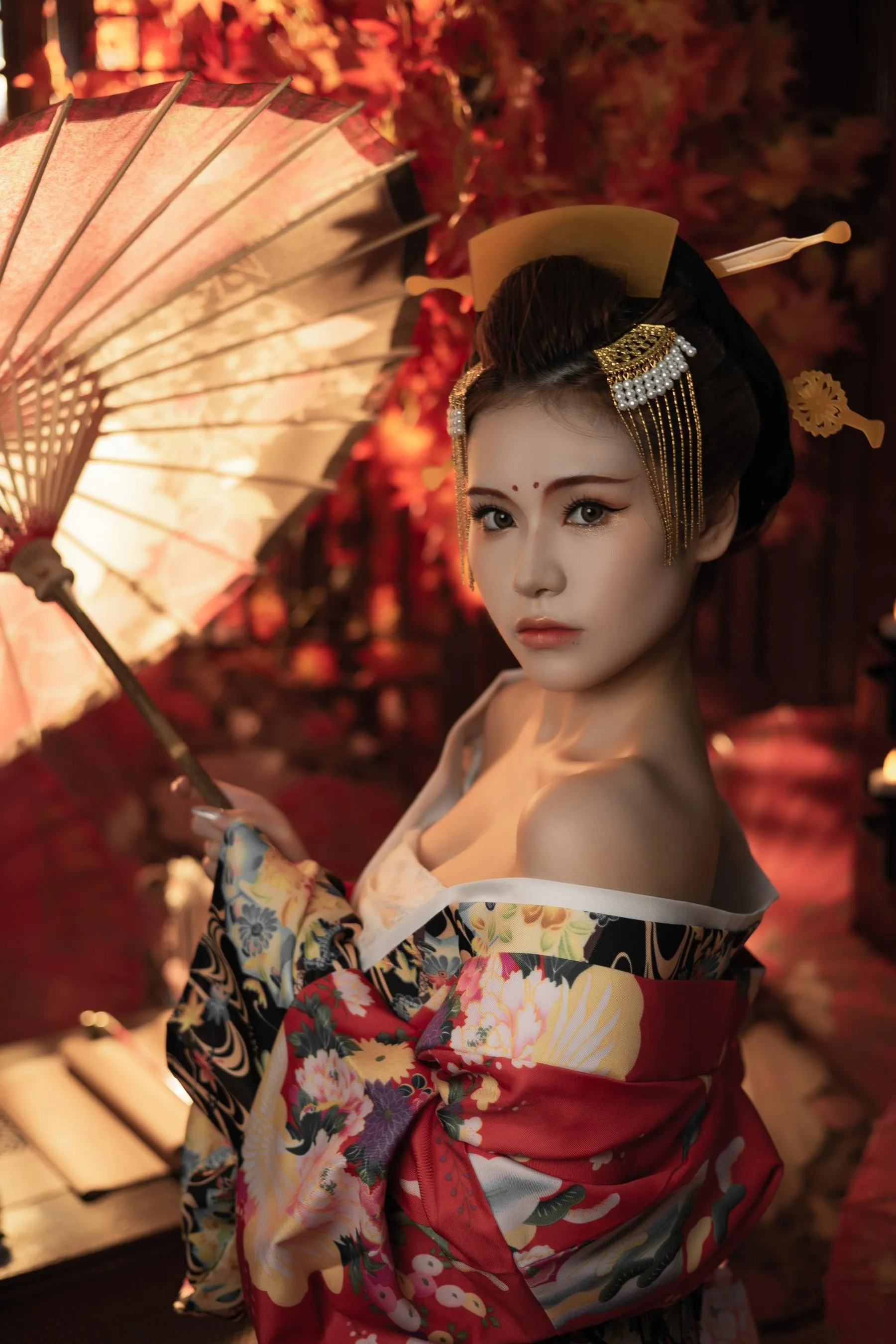[艺图语] 2022.06.23 恶女花魁 奶酪 [23P]插图6